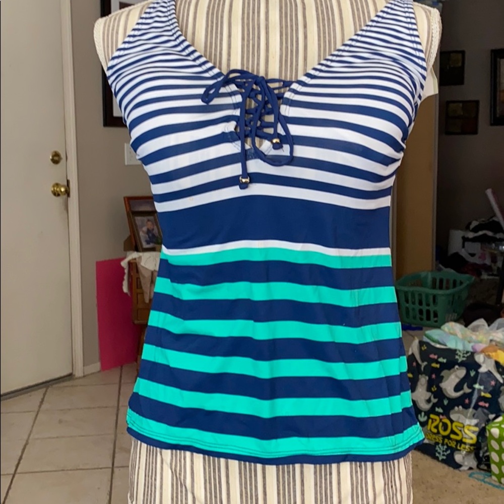 Liz Claiborne swim top